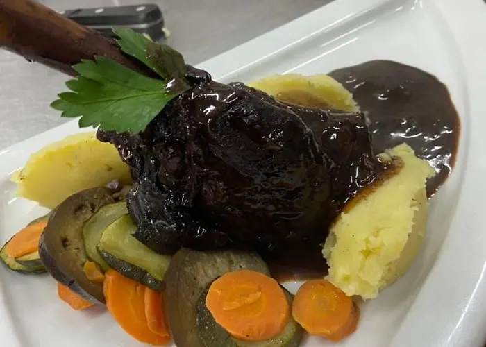 Szálloda Acquella Cauro